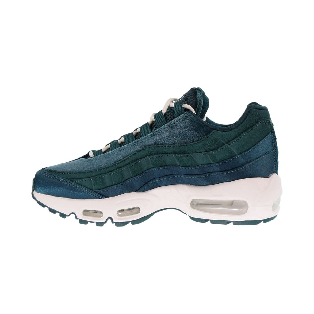 navy blue suede air max 95